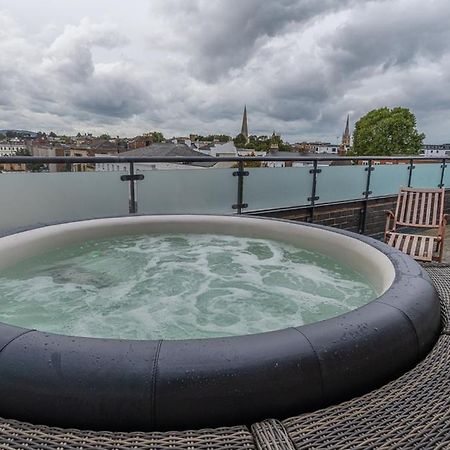Central Penthouse With Hot Tub & Views 23 Cheltenham Exterior foto